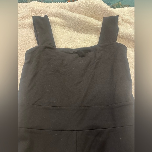 Susana Monaco Cargo Wide Strap Jumpsuit in black. Size M. EUC. - Picture 7 of 7